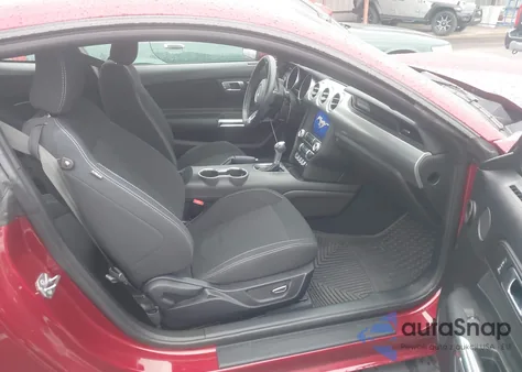 2019 Ford Mustang Ecoboost z USA, uszkodzony, nr VIN 1FA6P8TH1K5177948